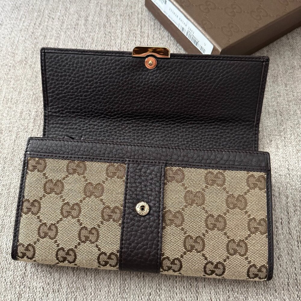 New Gucci Canvas GG Brown Wallet